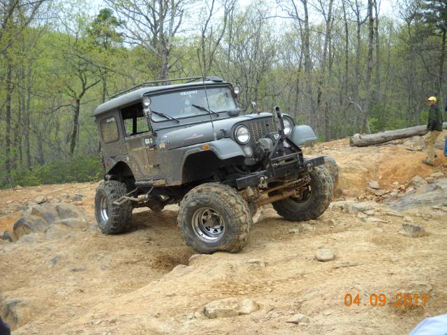 ai168.photobucket.com_albums_u179_amcjeepman_CTB_20April_2011_20UNF_CTBUREApril2011053.jpg