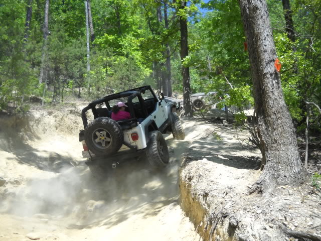 ai168.photobucket.com_albums_u179_amcjeepman_Trail_20Jeep_DSCN0148.jpg
