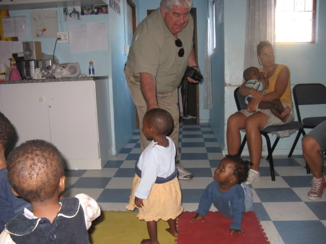 ai168.photobucket.com_albums_u182_turtlemechanic_Africa_20safae04b2b9b82c1547e6a4a459a71484f11.jpg