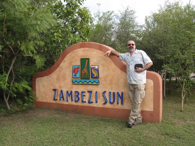 ai168.photobucket.com_albums_u182_turtlemechanic_Africa_20safari_CAMERADLOAD091.jpg