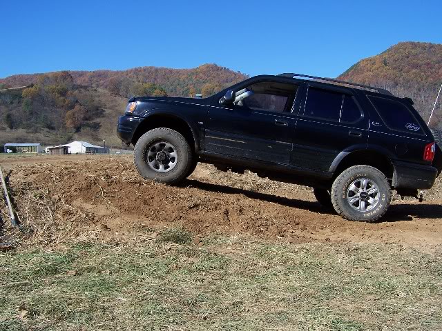 ai168.photobucket.com_albums_u182_turtlemechanic_ractrackpics_afterjump1.jpg