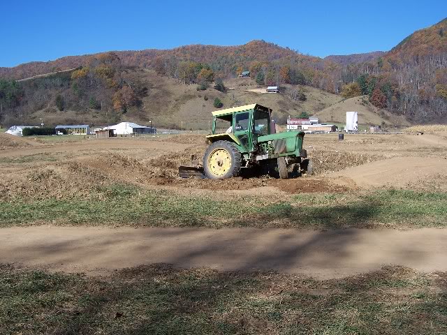 ai168.photobucket.com_albums_u182_turtlemechanic_ractrackpics_makejump11.jpg