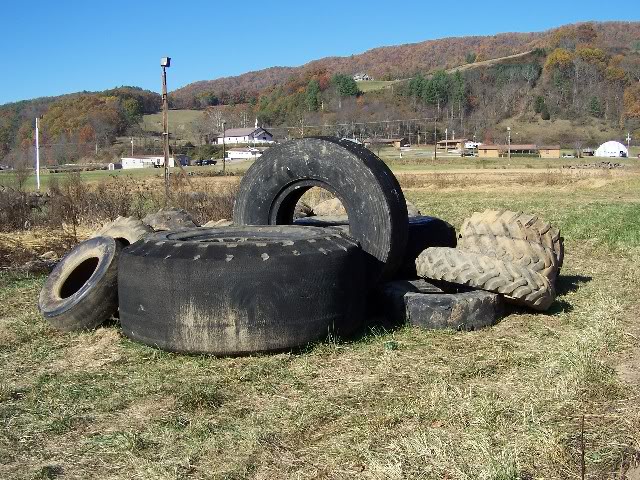 ai168.photobucket.com_albums_u182_turtlemechanic_ractrackpics_tirepile3.jpg