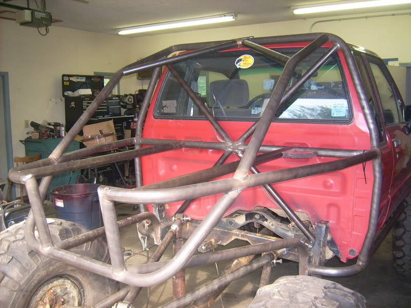 ai17.photobucket.com_albums_b60_1madmonk_toyota009.jpg