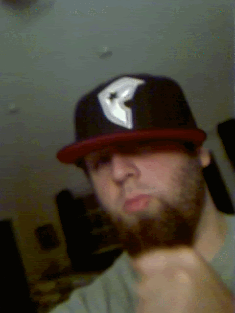 ai173.photobucket.com_albums_w53_chuckwhut_jimbeam.gif