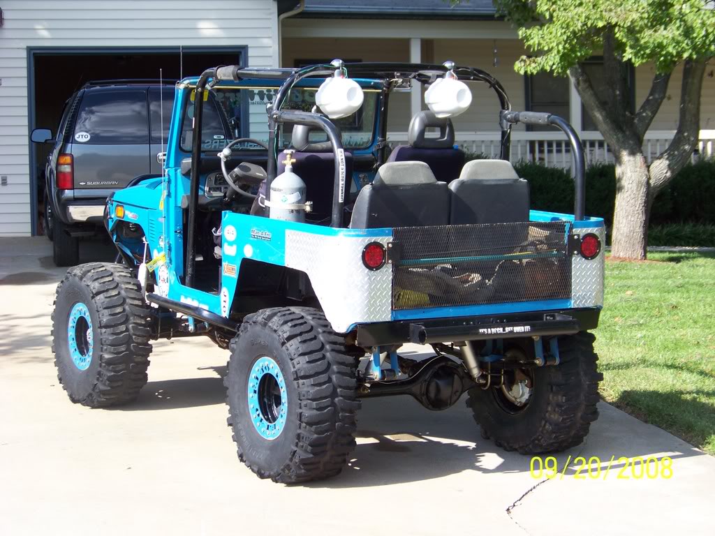 ai176.photobucket.com_albums_w183_landcruiser731_1976landcruiser008.jpg