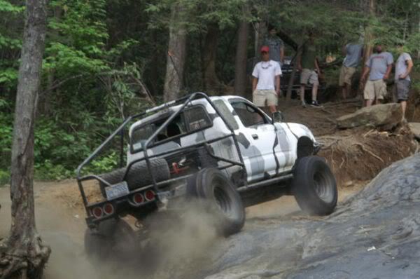 ai178.photobucket.com_albums_w256_bigtacoma2003_sr1.jpg