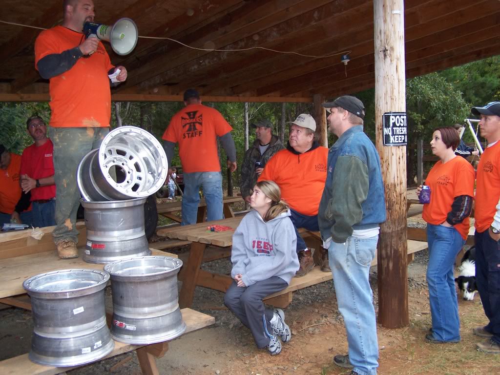ai18.photobucket.com_albums_b107_upnover_KC4x4_20FARM_20EVENT_20OCT_2018_202008_Picture010.jpg