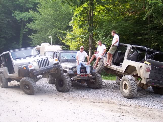 ai18.photobucket.com_albums_b127_lildale_100_0429.jpg