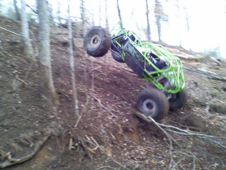 ai180.photobucket.com_albums_x105_gulches_lcgettinbigaironap.jpg