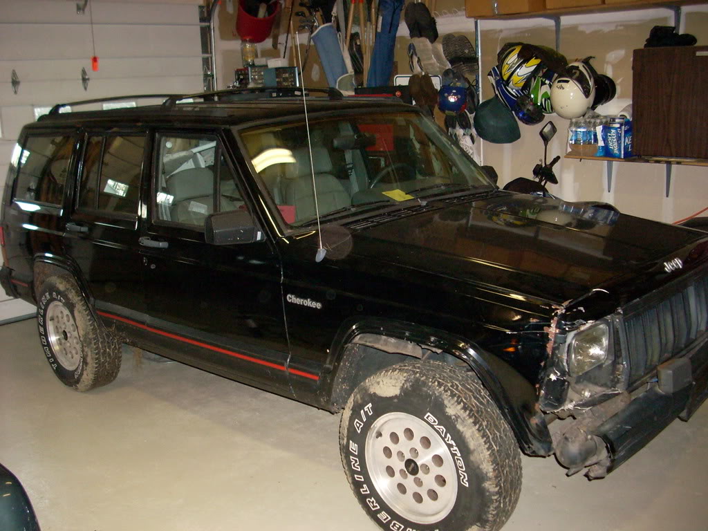 ai182.photobucket.com_albums_x267_bjharding_2007_mud_20mower_wills_20xj_DSCN0123.jpg