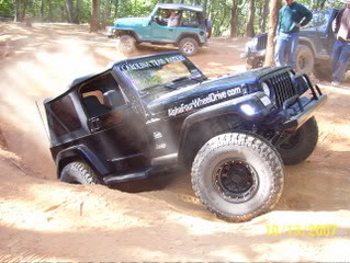 ai186.photobucket.com_albums_x204_hillbilly_051_Carolina_20Trail_20Raiders_100_1158.jpg