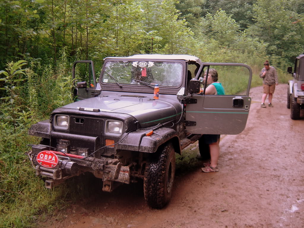 ai191.photobucket.com_albums_z10_mykalj_Places_wvcor08_DSC09395.jpg