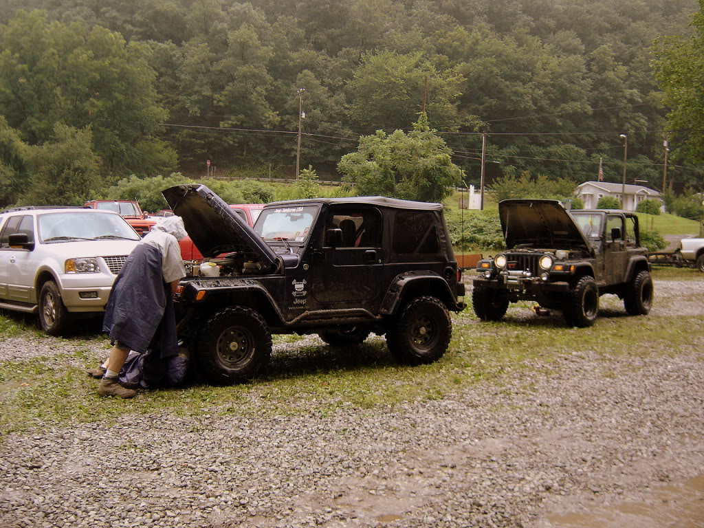 ai191.photobucket.com_albums_z10_mykalj_Places_wvcor08_DSC09450.jpg