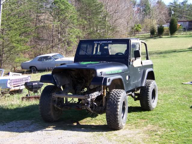 ai195.photobucket.com_albums_z44_YJeXtreme_punisherjeep_100_4128.jpg