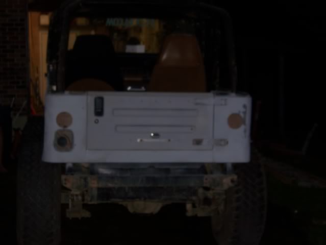 ai195.photobucket.com_albums_z44_YJeXtreme_punisherjeep_JeepBuild_Paint007.jpg