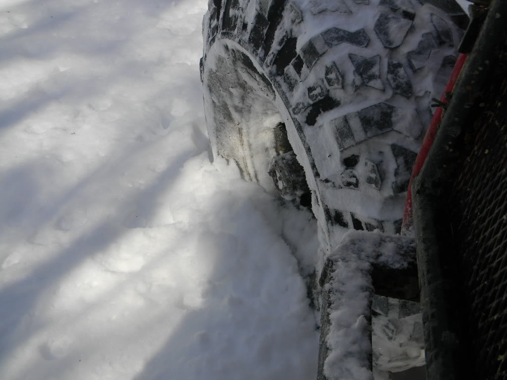 ai206.photobucket.com_albums_bb43_mom2maddy_photo_SnowwheelingCallalantee1_15_2010010.jpg