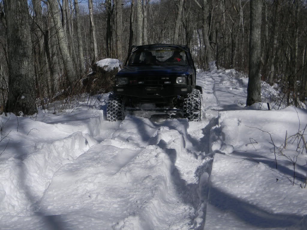 ai206.photobucket.com_albums_bb43_mom2maddy_photo_SnowwheelingCallalantee1_15_2010016.jpg