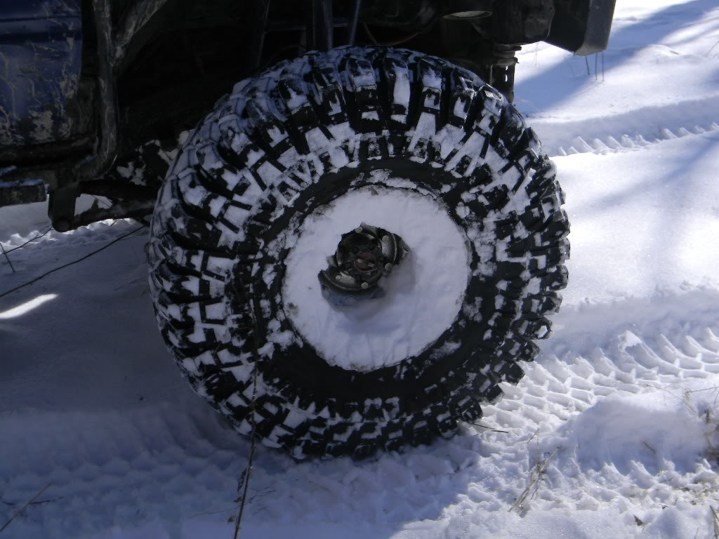 ai206.photobucket.com_albums_bb43_mom2maddy_photo_SnowwheelingCallalantee1_15_2010019.jpg