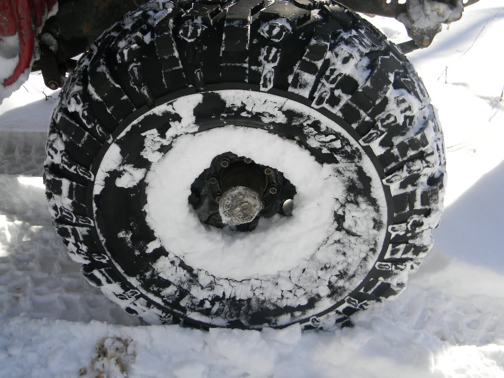 ai206.photobucket.com_albums_bb43_mom2maddy_photo_SnowwheelingCallalantee1_15_2010021.jpg