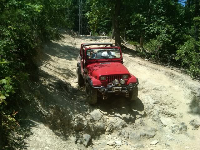 ai208.photobucket.com_albums_bb79_StratoMX5_Jeep_20Pictures_IMG00131_20100711_1434.jpg