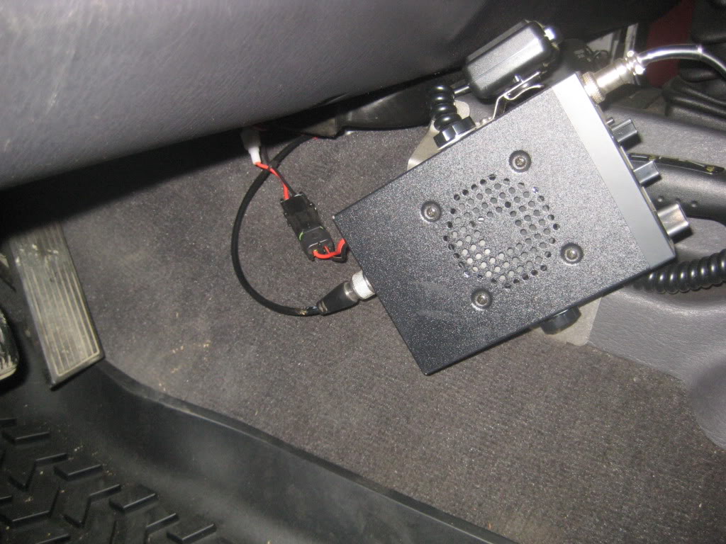 ai209.photobucket.com_albums_bb284_tlucier_Jeep_20CB_IMG_0006.jpg