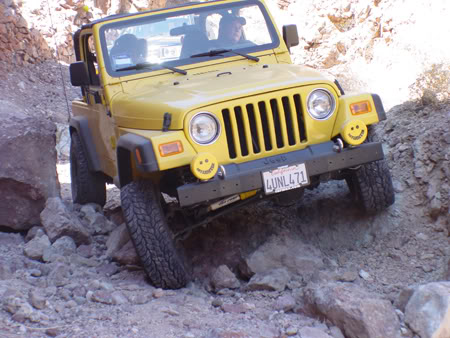 ai21.photobucket.com_albums_b284_amajeepman_Calico_209_17_05_DSC06073.jpg