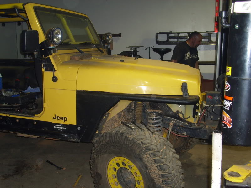 ai21.photobucket.com_albums_b284_amajeepman_Wrangler_20Build_20Mars_20Fab_DSCI0059.jpg