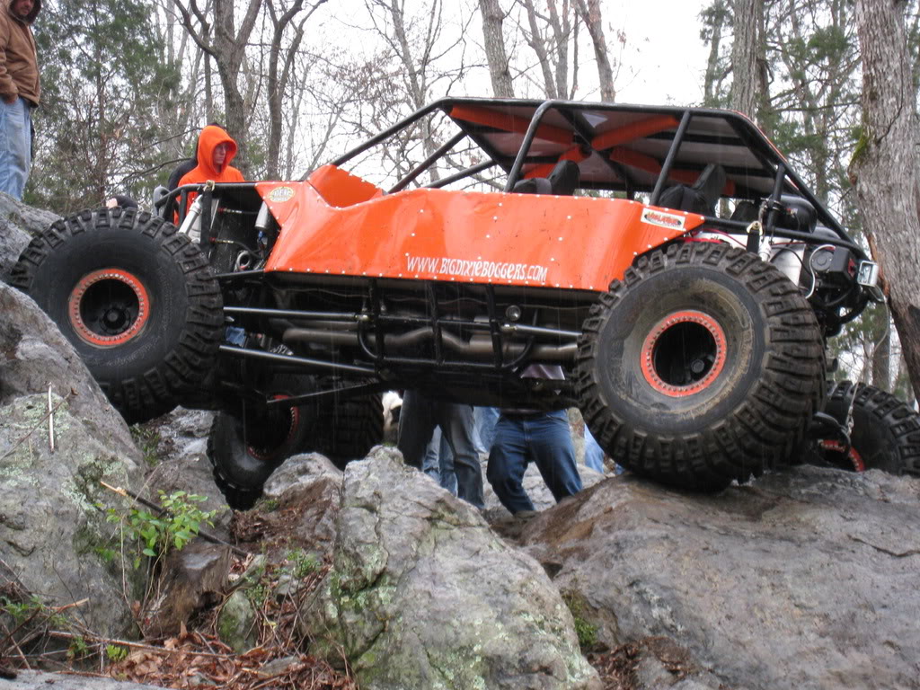 ai212.photobucket.com_albums_cc116_336wheeler_wideride_broke.jpg