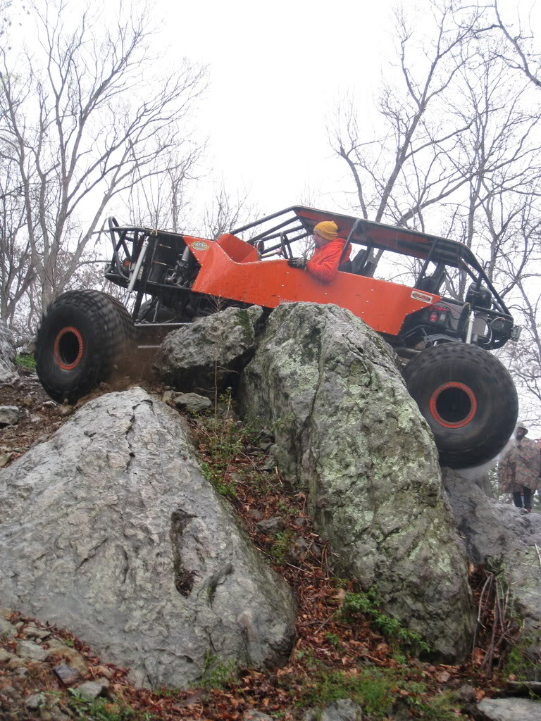 ai212.photobucket.com_albums_cc116_336wheeler_wideride_wall.jpg