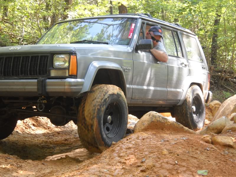 ai212.photobucket.com_albums_cc201_elrojogrande_Uwharrie_Aug_2010_ure1.jpg