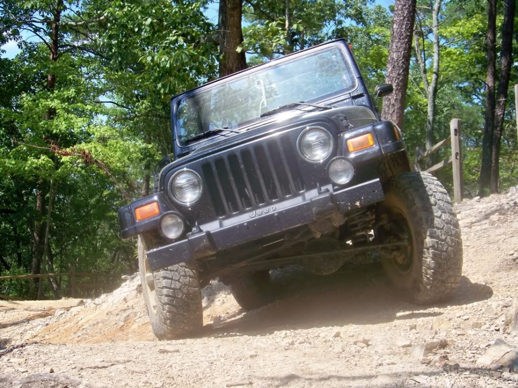 ai212.photobucket.com_albums_cc201_elrojogrande_Uwharrie_August_2010_2_100_1903.jpg