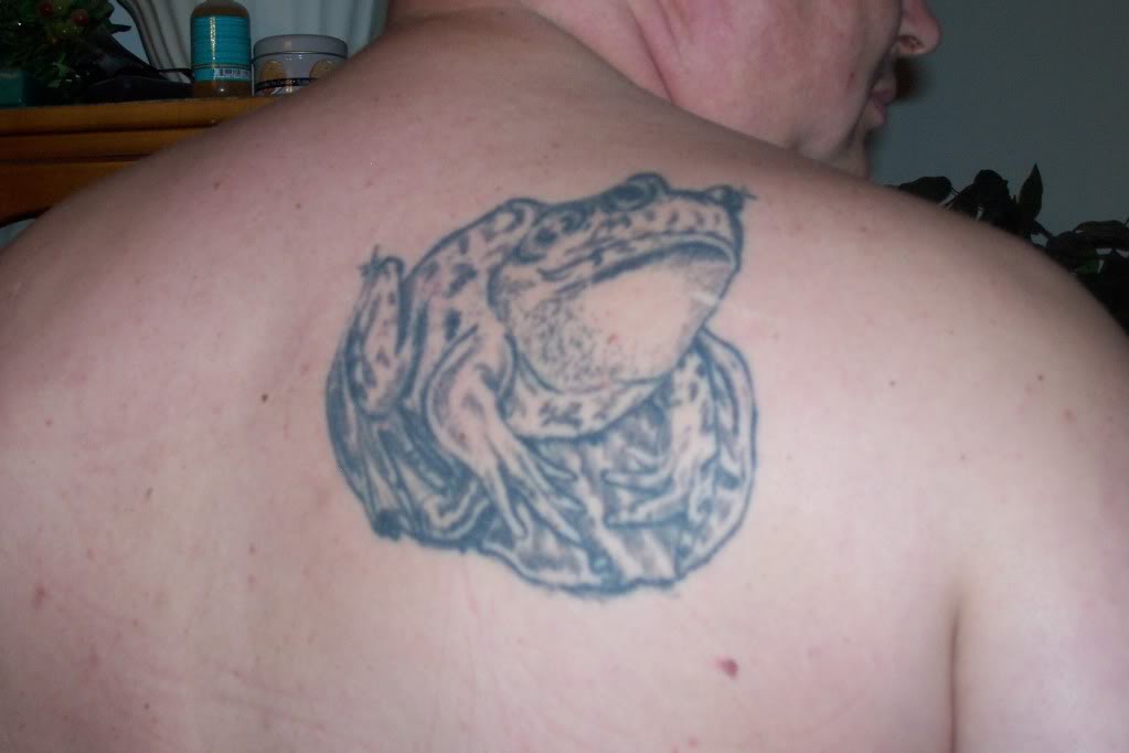 ai218.photobucket.com_albums_cc317_putzarerequired_tattoos_100_0545.jpg