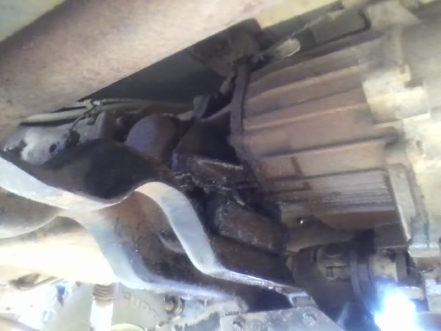 ai218.photobucket.com_albums_cc317_putzarerequired_transfercase.jpg