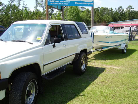ai22.photobucket.com_albums_b327_tdowless_boatpics7138.jpg