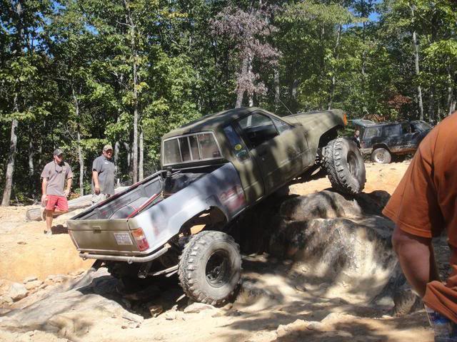 ai225.photobucket.com_albums_dd111_manofwar012_Uwharrie_2010_9_075.jpg