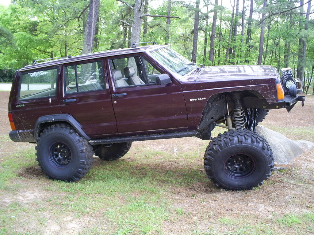 ai227.photobucket.com_albums_dd308_cheapcherokee89_new_20tires_pictures017.jpg