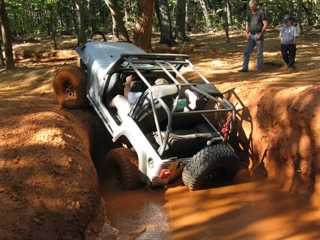ai23.photobucket.com_albums_b392_drew_and_not_u_jeep_UNF_209_30_07_UNF9_30_07076.jpg