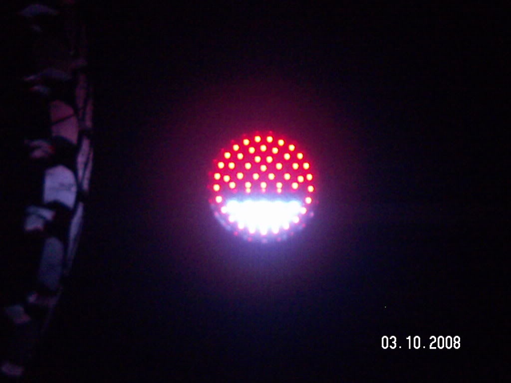 ai231.photobucket.com_albums_ee238_RubiconLJ_LightDotsNight2.jpg