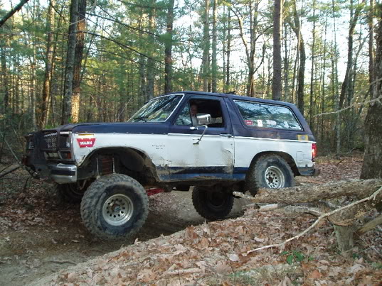 ai24.photobucket.com_albums_c49_jpscout_Brown_Mt_Bronco2.jpg