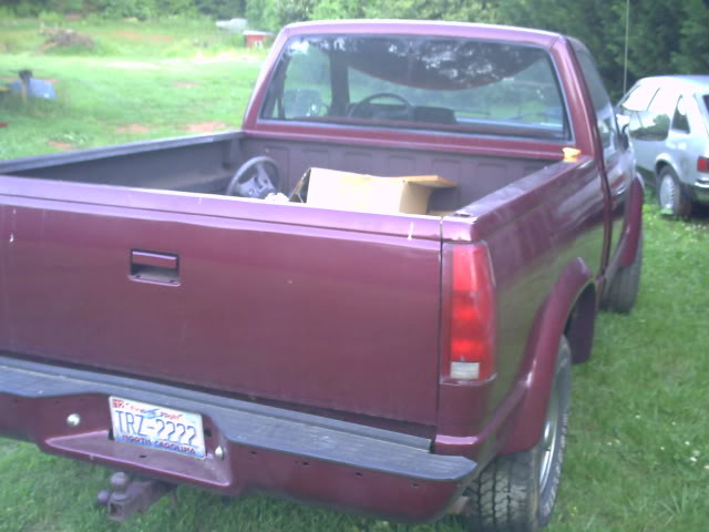 ai244.photobucket.com_albums_gg14_mybigwarwagon_1988_20Chevy_20Shortbed_PICT0029.jpg