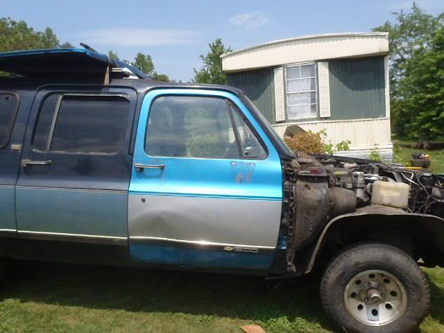 ai244.photobucket.com_albums_gg14_mybigwarwagon_90_20Suburban_20Turbo_20Diesel_P5080166.jpg