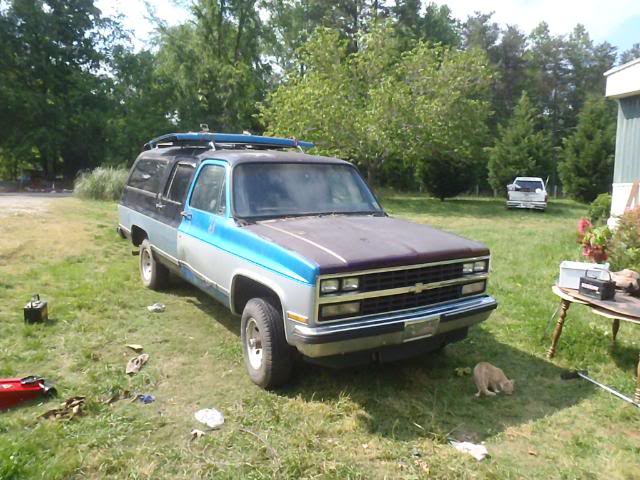 ai244.photobucket.com_albums_gg14_mybigwarwagon_90_20Suburban_20Turbo_20Diesel_P5080184.jpg