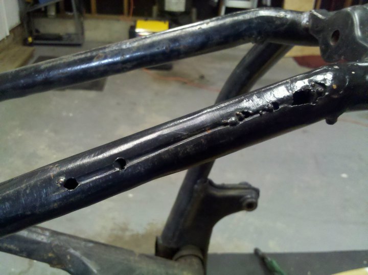 ai248.photobucket.com_albums_gg196_mcbeerob_Bobber_20Build_16833bb375e748ae388d7d0052a6116ed4a.jpg
