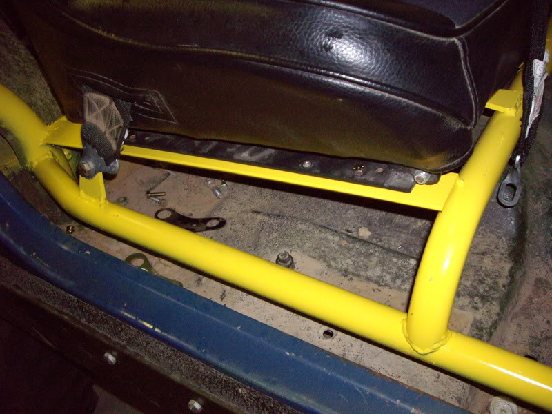 ai25.photobucket.com_albums_c80_88Mangler_Roll_20Cage_RollCage005.jpg