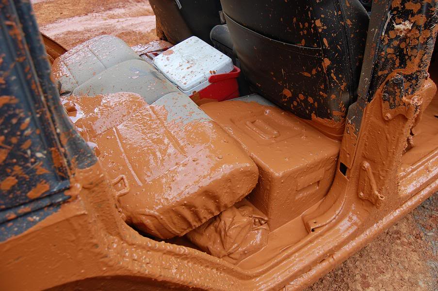 ai259.photobucket.com_albums_hh302_tkob1060_UWHARRIE_PI_backseat.jpg
