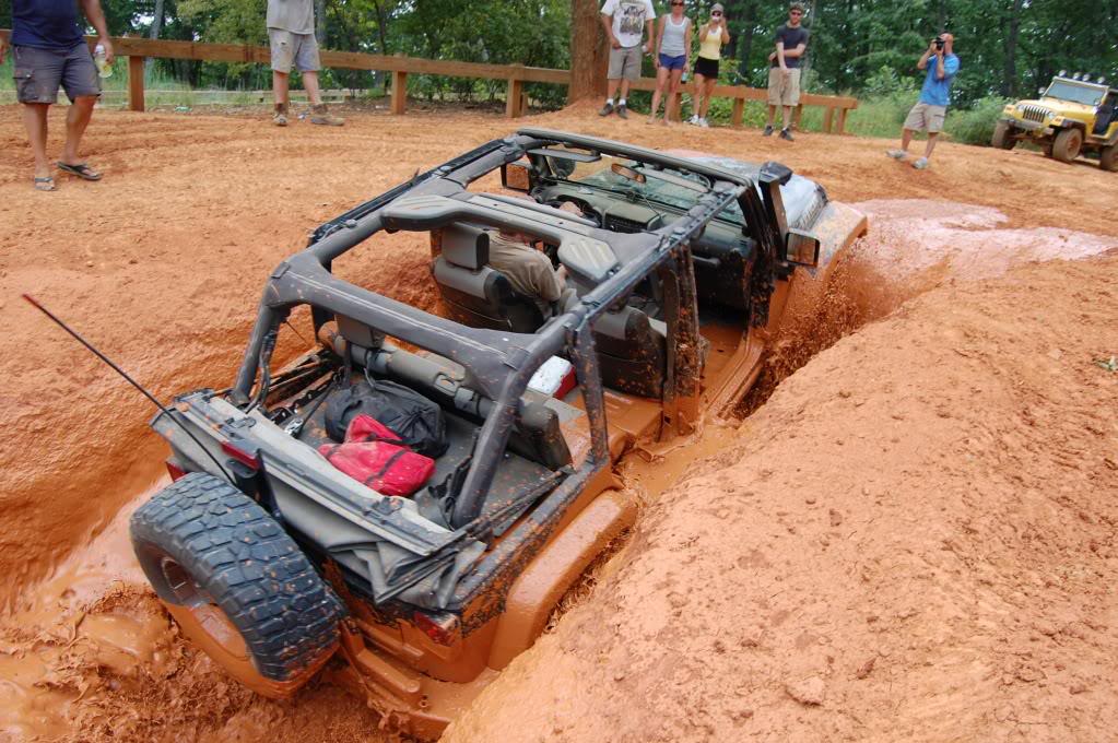 ai259.photobucket.com_albums_hh302_tkob1060_UWHARRIE_PI_hole2.jpg