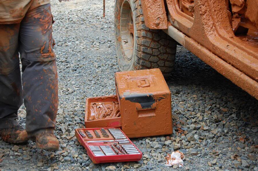 ai259.photobucket.com_albums_hh302_tkob1060_UWHARRIE_PI_toolbox.jpg