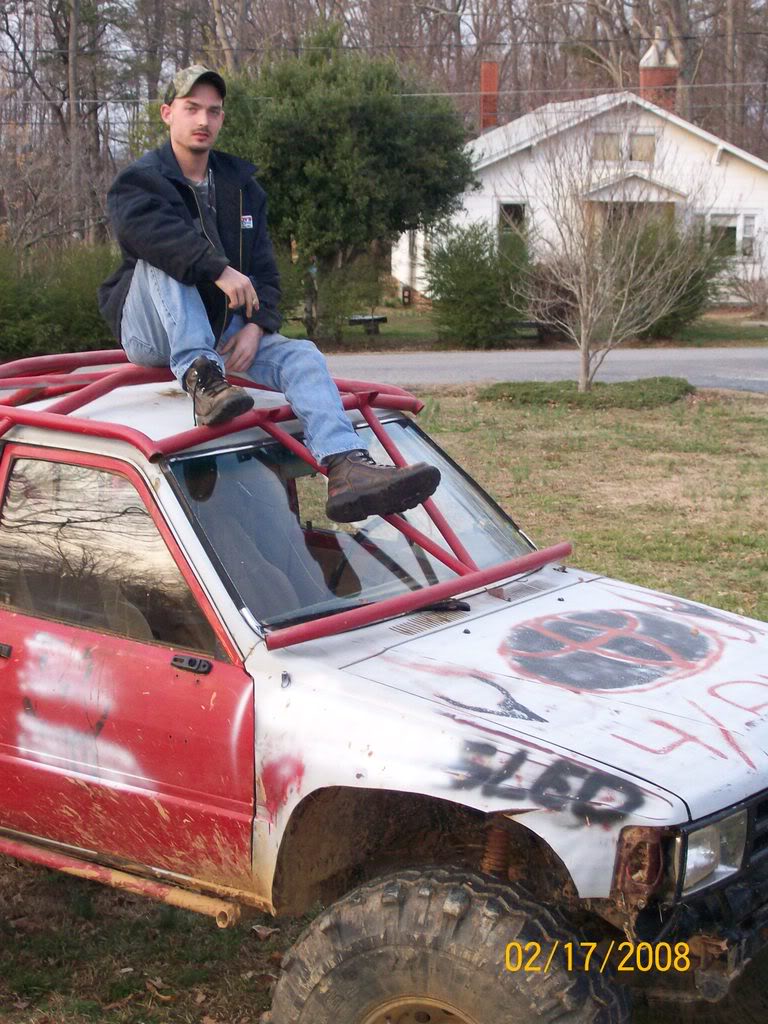 ai262.photobucket.com_albums_ii102_flexingtheyota_102_1773.jpg