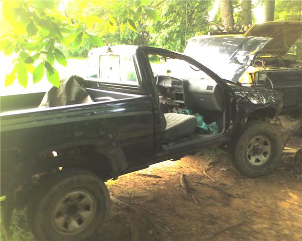 ai263.photobucket.com_albums_ii148_cgm147_tires_20and_20toyota_new4.jpg